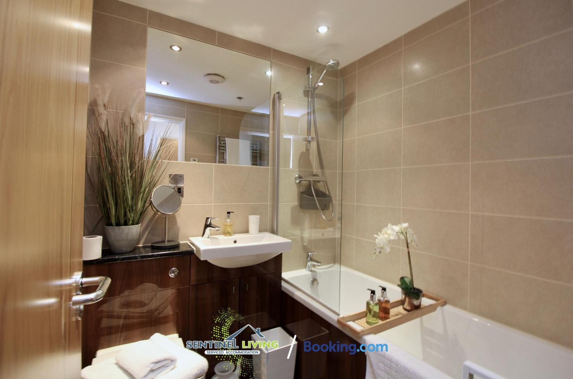 Апартаменты Windsor Flat 2 Bed By Sentinel Living With Free Wifi And Parking Экстерьер фото