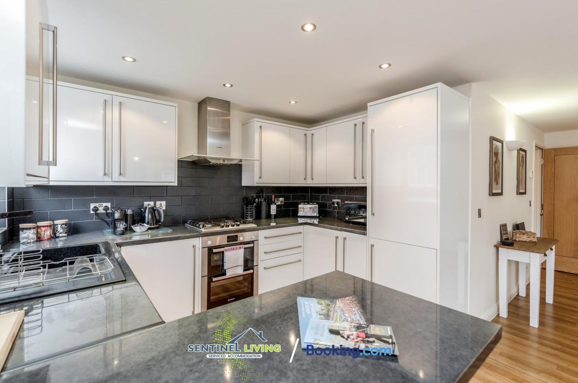 Апартаменты Windsor Flat 2 Bed By Sentinel Living With Free Wifi And Parking Экстерьер фото